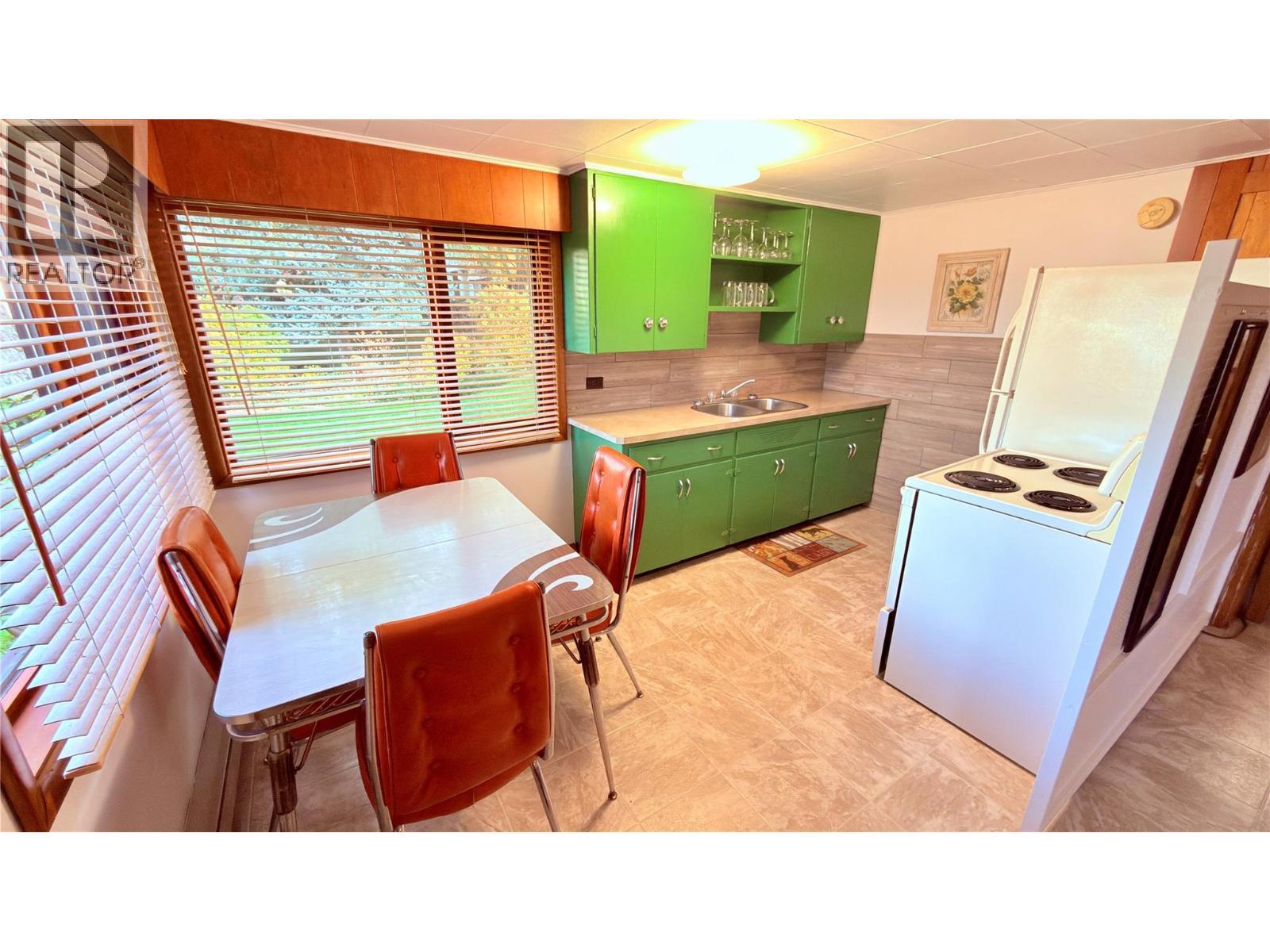 102 Sandner Road, Christina Lake, BC - Indoor