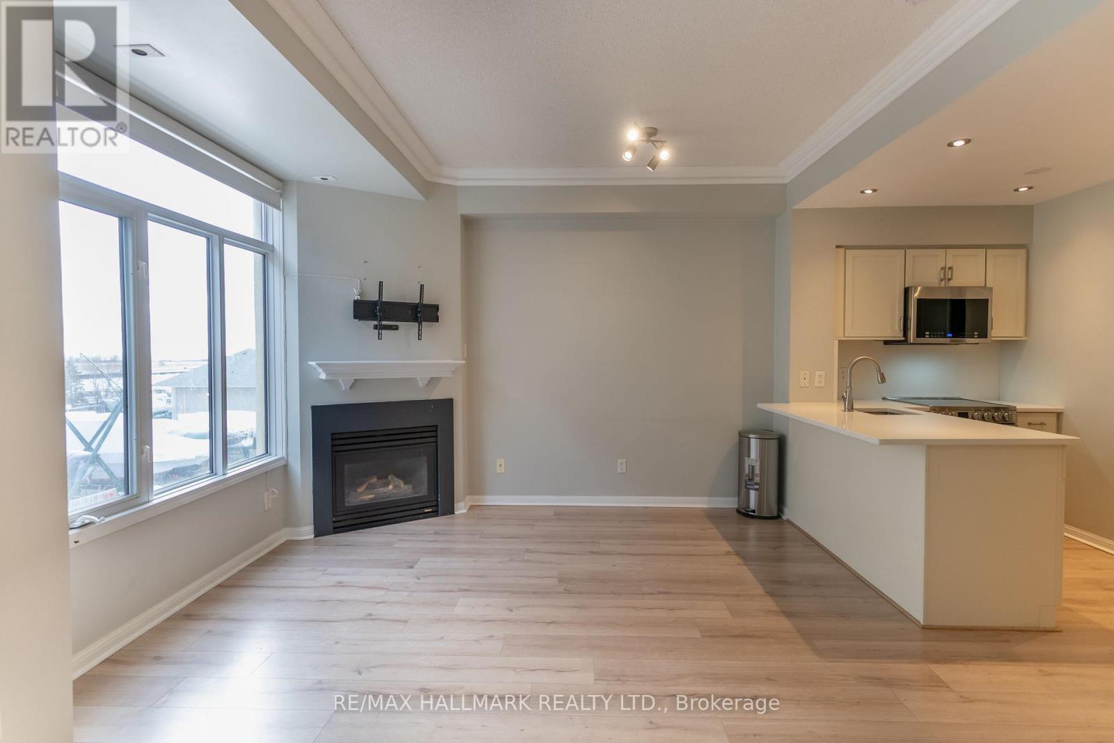 278 - 30 Stadium Road, Toronto, ON - Indoor With Fireplace