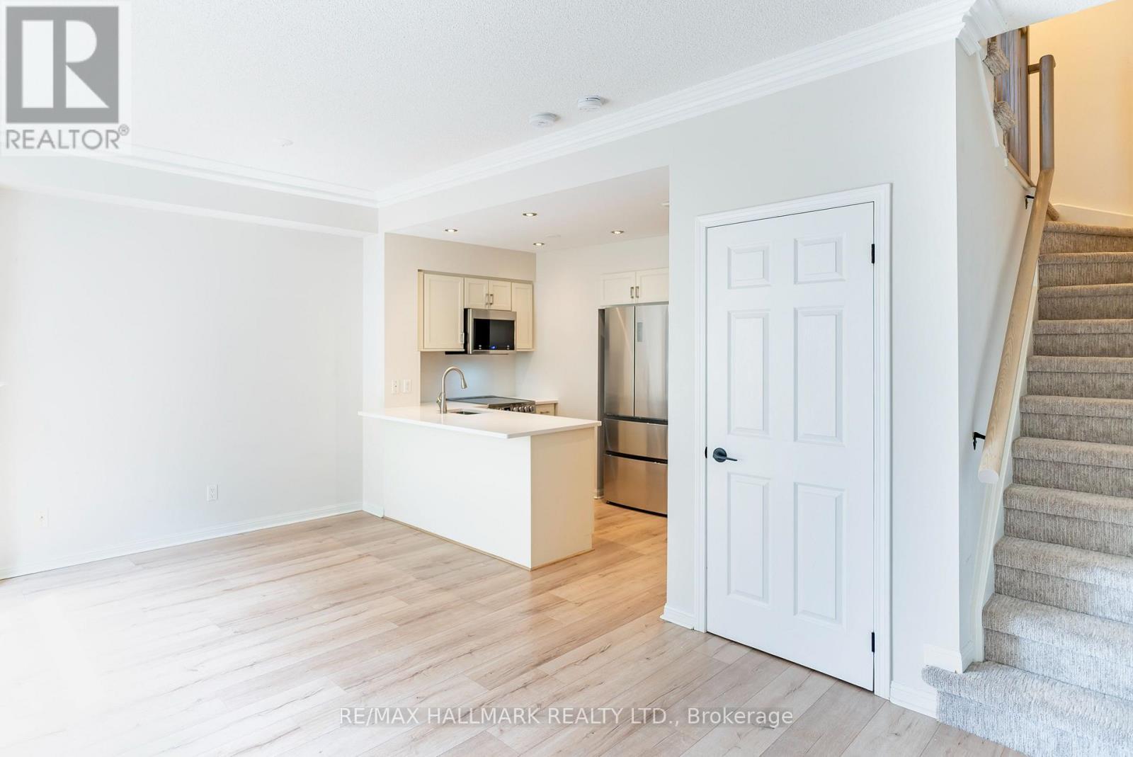 278 - 30 Stadium Road, Toronto, ON - Indoor Photo Showing Kitchen