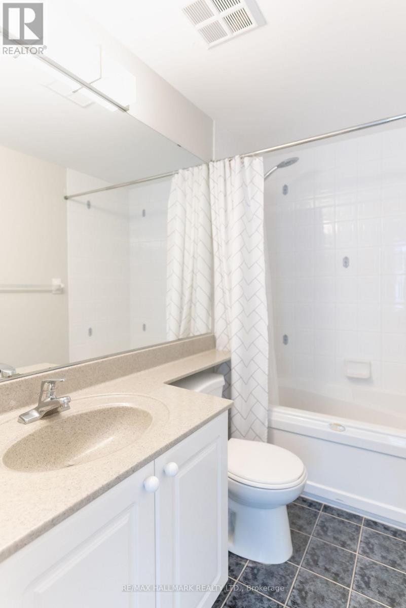 278 - 30 Stadium Road, Toronto, ON - Indoor Photo Showing Bathroom