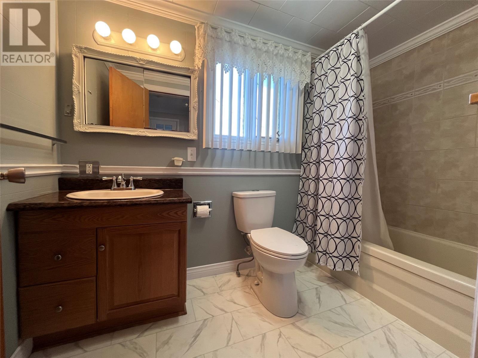 44 Main Street, Grand Bank, NL - Indoor Photo Showing Bathroom