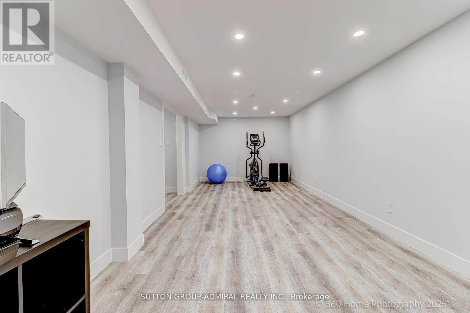 709 Greycedar Crescent, Mississauga, ON - Indoor