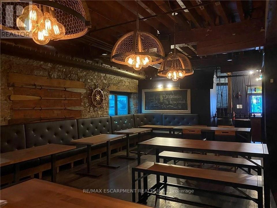 33 Bowen Street, Hamilton, ON