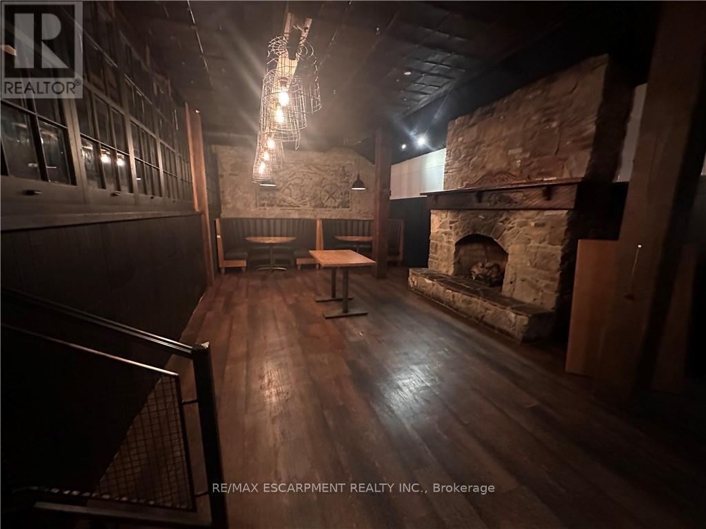 33 Bowen Street, Hamilton, ON