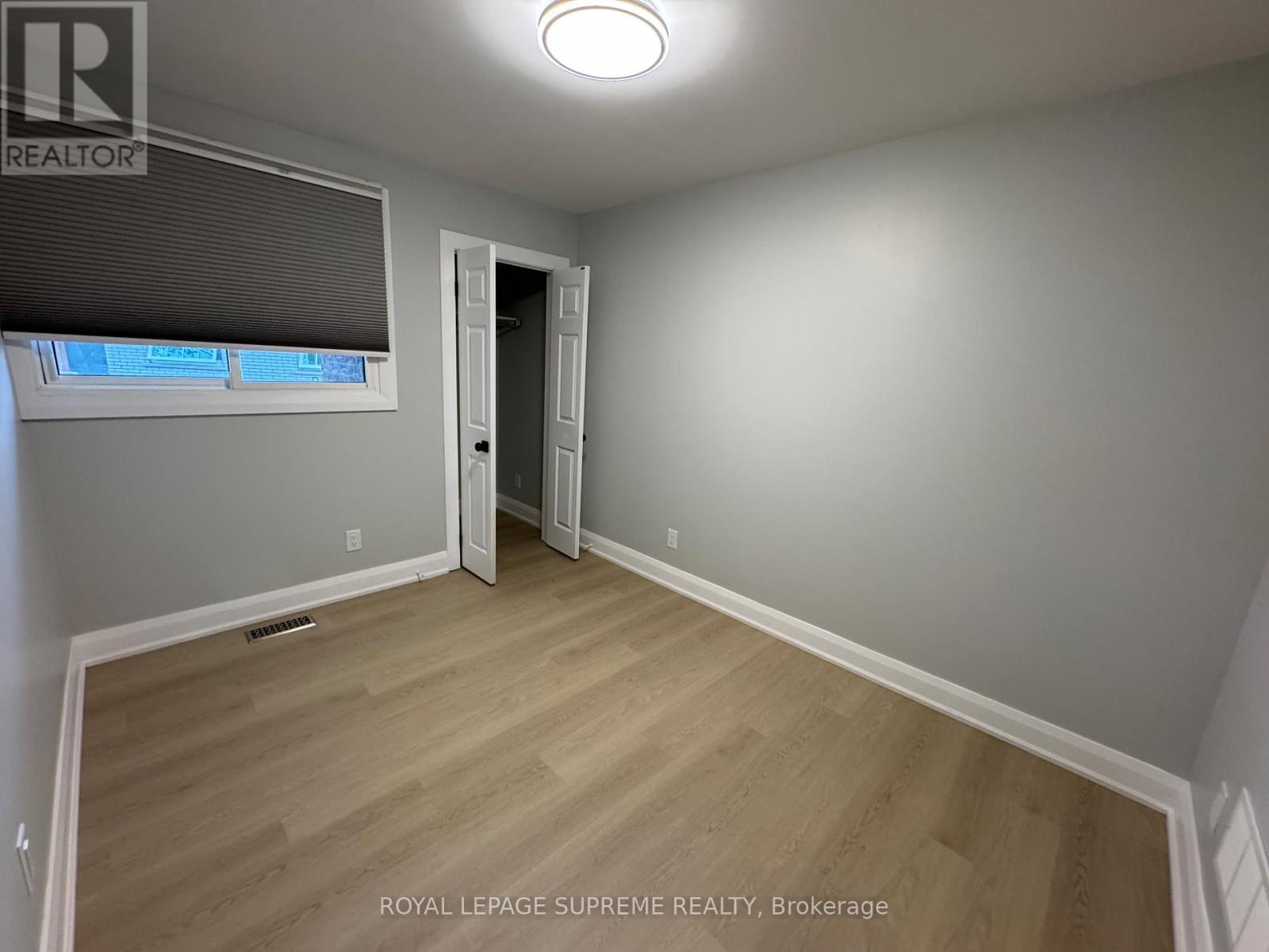 Upper - 8 Redwood Court, Barrie, ON - Indoor Photo Showing Other Room