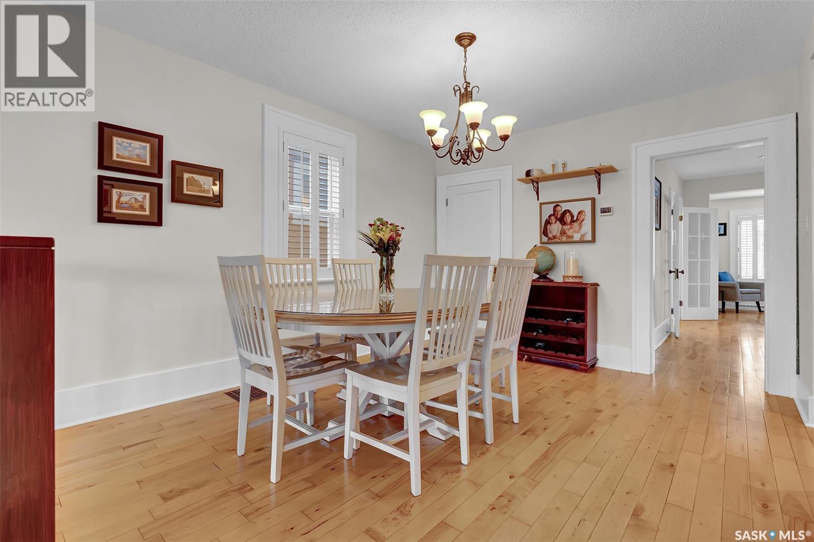 2736 Regina Avenue, Regina, SK - Indoor Photo Showing Dining Room