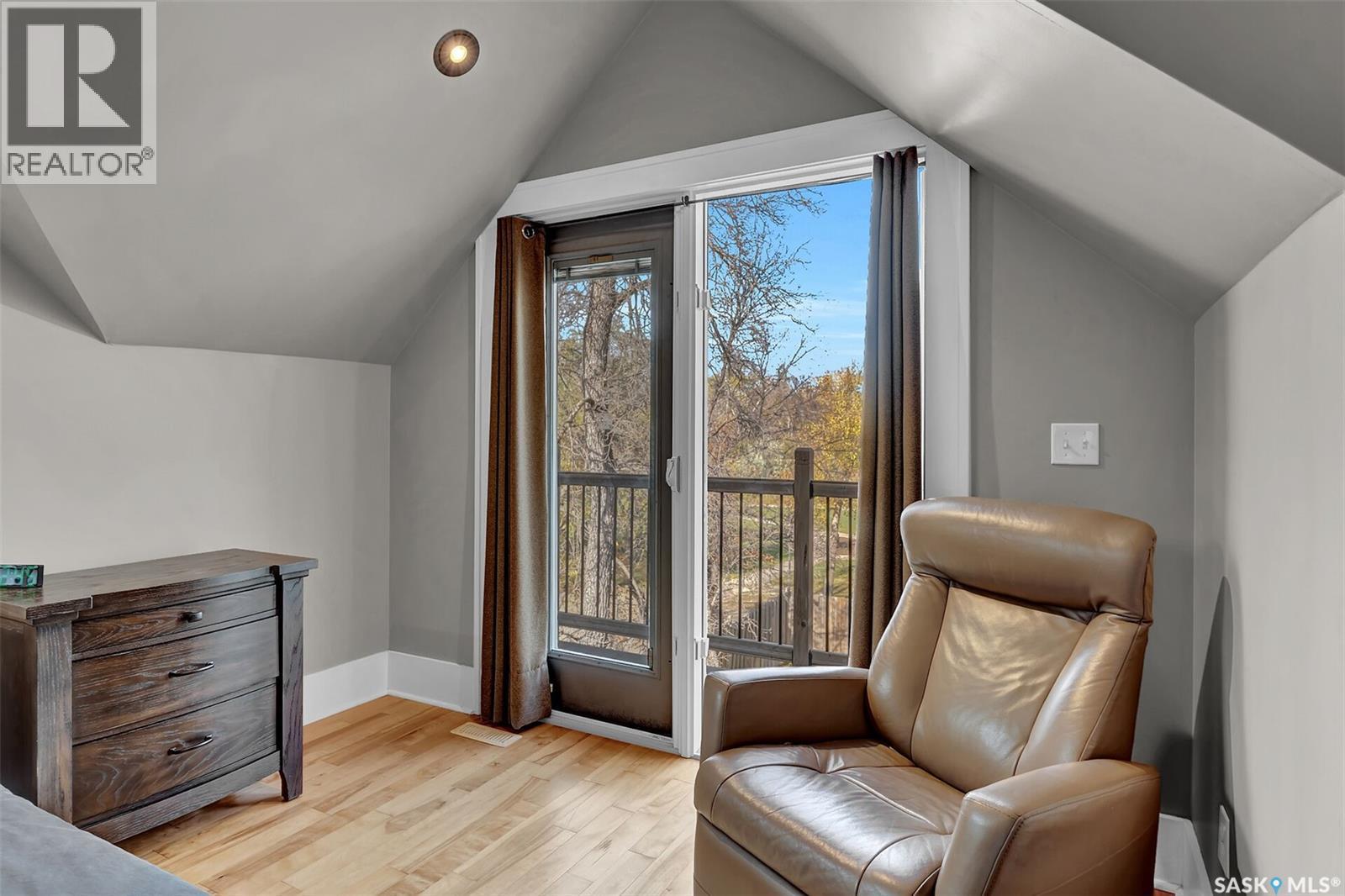 2736 Regina Avenue, Regina, SK - Indoor