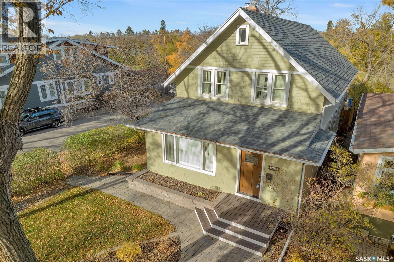 2736 Regina Avenue, Regina, SK - Outdoor