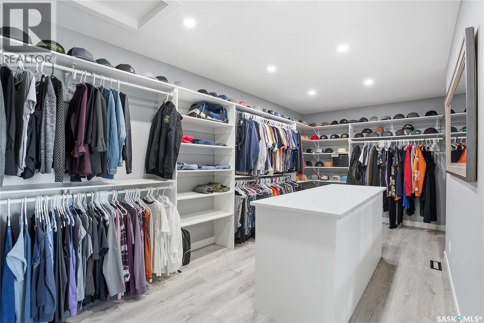 Toye Acreage, Grant Rm No. 372, SK - Indoor With Storage