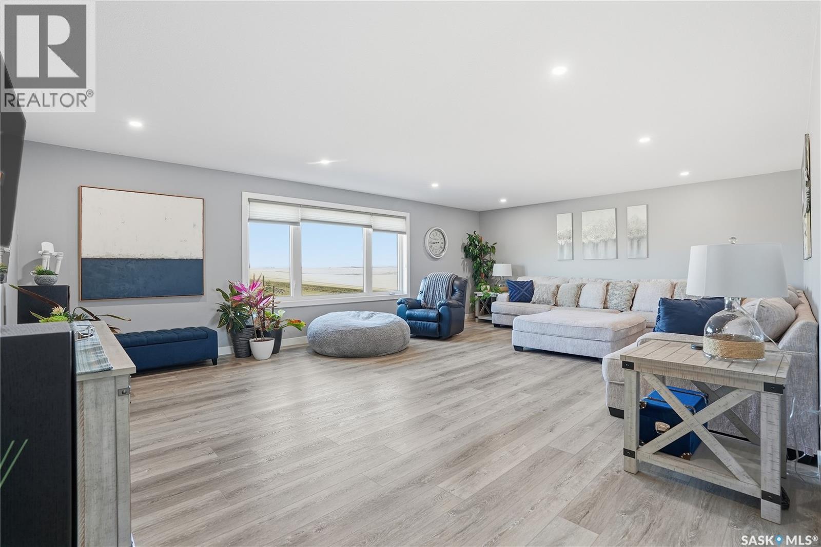 Toye Acreage, Grant Rm No. 372, SK - Indoor Photo Showing Living Room