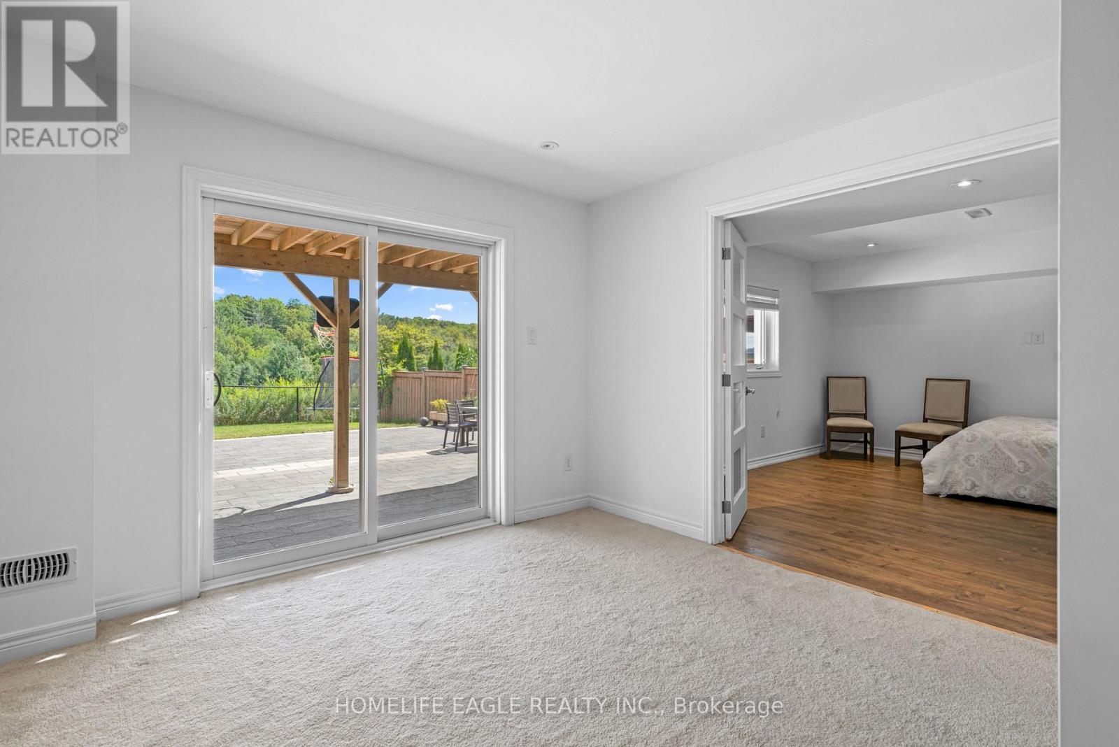 545 Clifford Perry Place, Newmarket, ON - Indoor