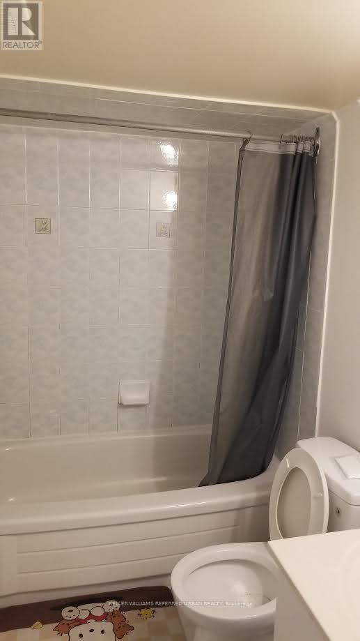 100 Harness Circle, Markham, ON - Indoor Photo Showing Bathroom