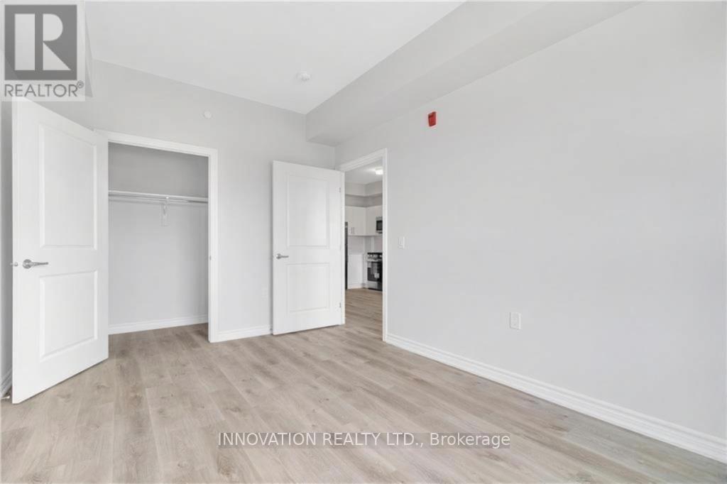 303 - 397 Codd'S Road, Ottawa, ON - Indoor Photo Showing Other Room