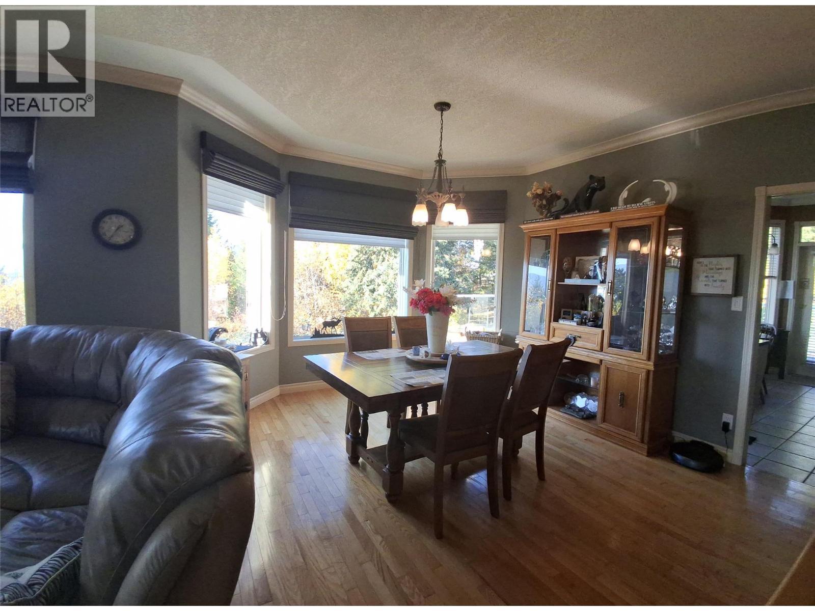 3267 Roncastle Road, Blind Bay, BC - Indoor