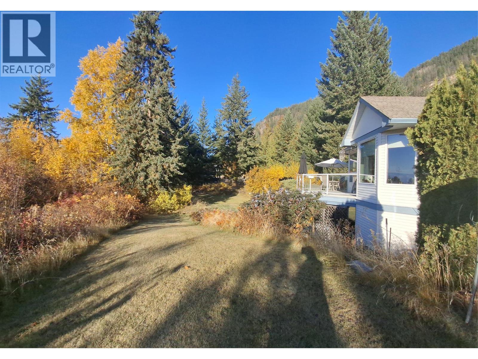 3267 Roncastle Road, Blind Bay, BC - Outdoor