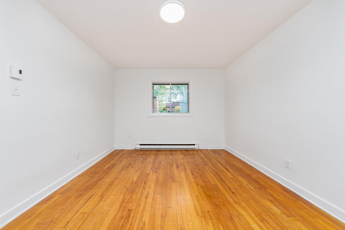 Bedroom - 3077 Rue Paul-Pau, Montréal (Mercier/Hochelaga-Maisonneuve), QC - Indoor Photo Showing Other Room
