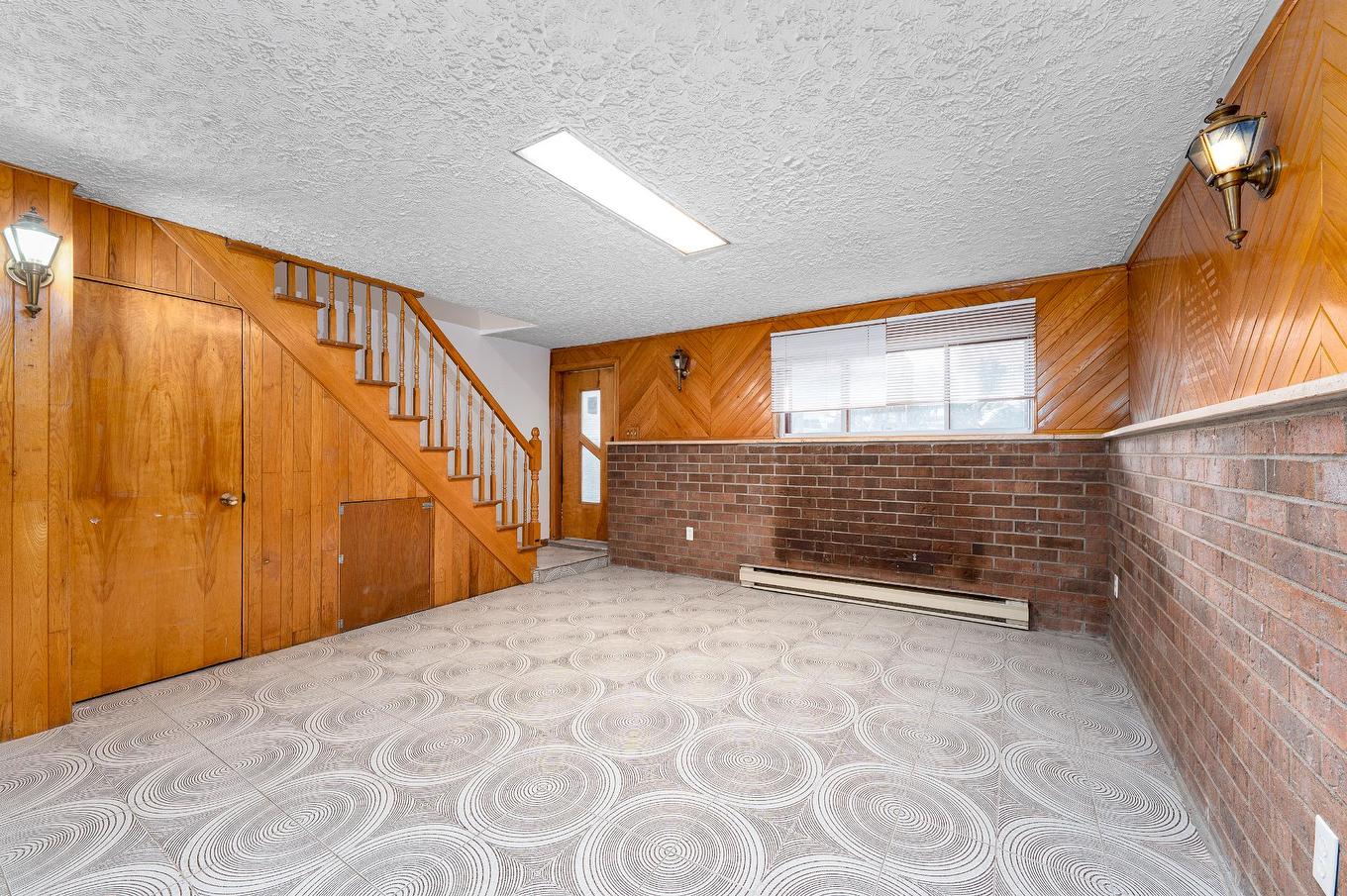 Basement - 3077 Rue Paul-Pau, Montréal (Mercier/Hochelaga-Maisonneuve), QC - Indoor Photo Showing Other Room