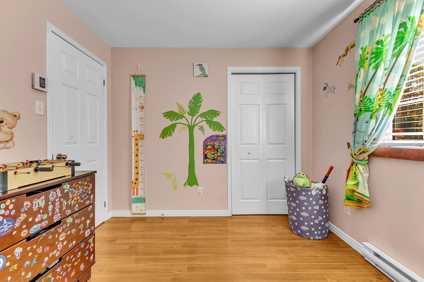 Bedroom - 11 Rue Trésor, Val-Des-Monts, QC - Indoor Photo Showing Other Room