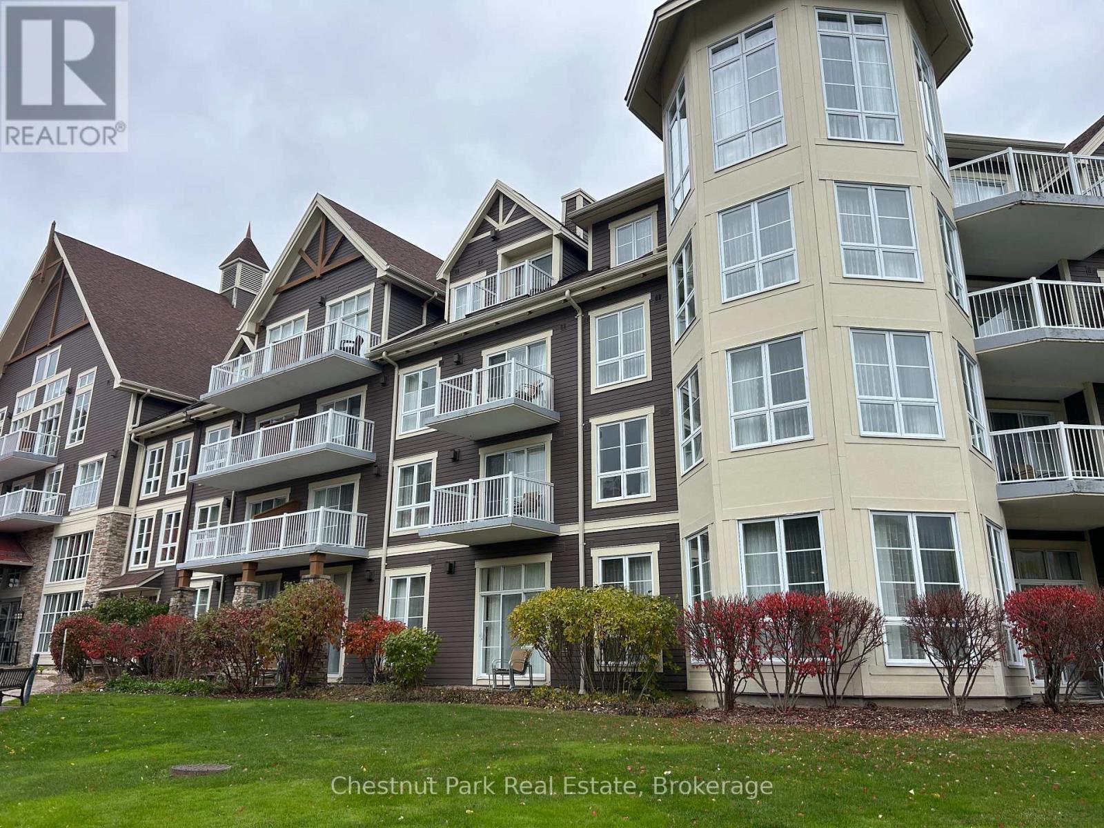 165 - 220 Gord Canning Drive, Blue Mountains, ON - Outdoor With Facade