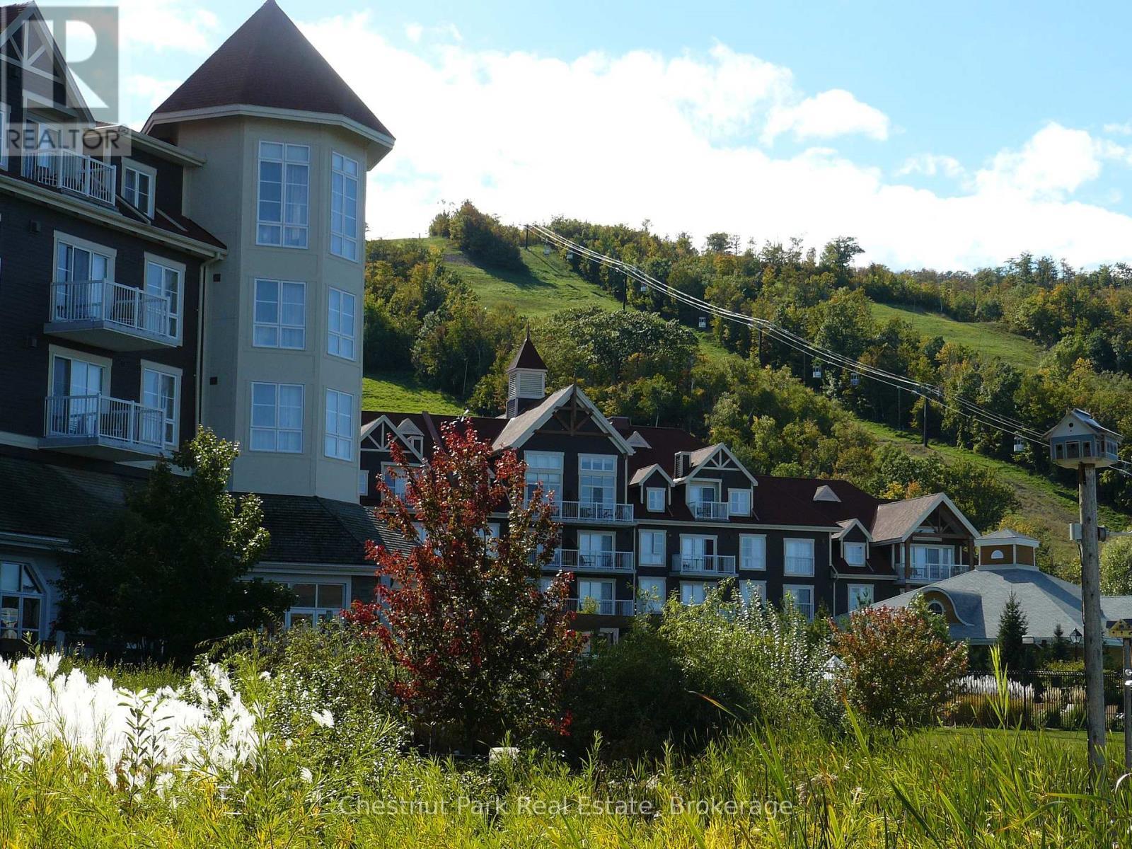 165 - 220 Gord Canning Drive, Blue Mountains, ON - Outdoor With Facade