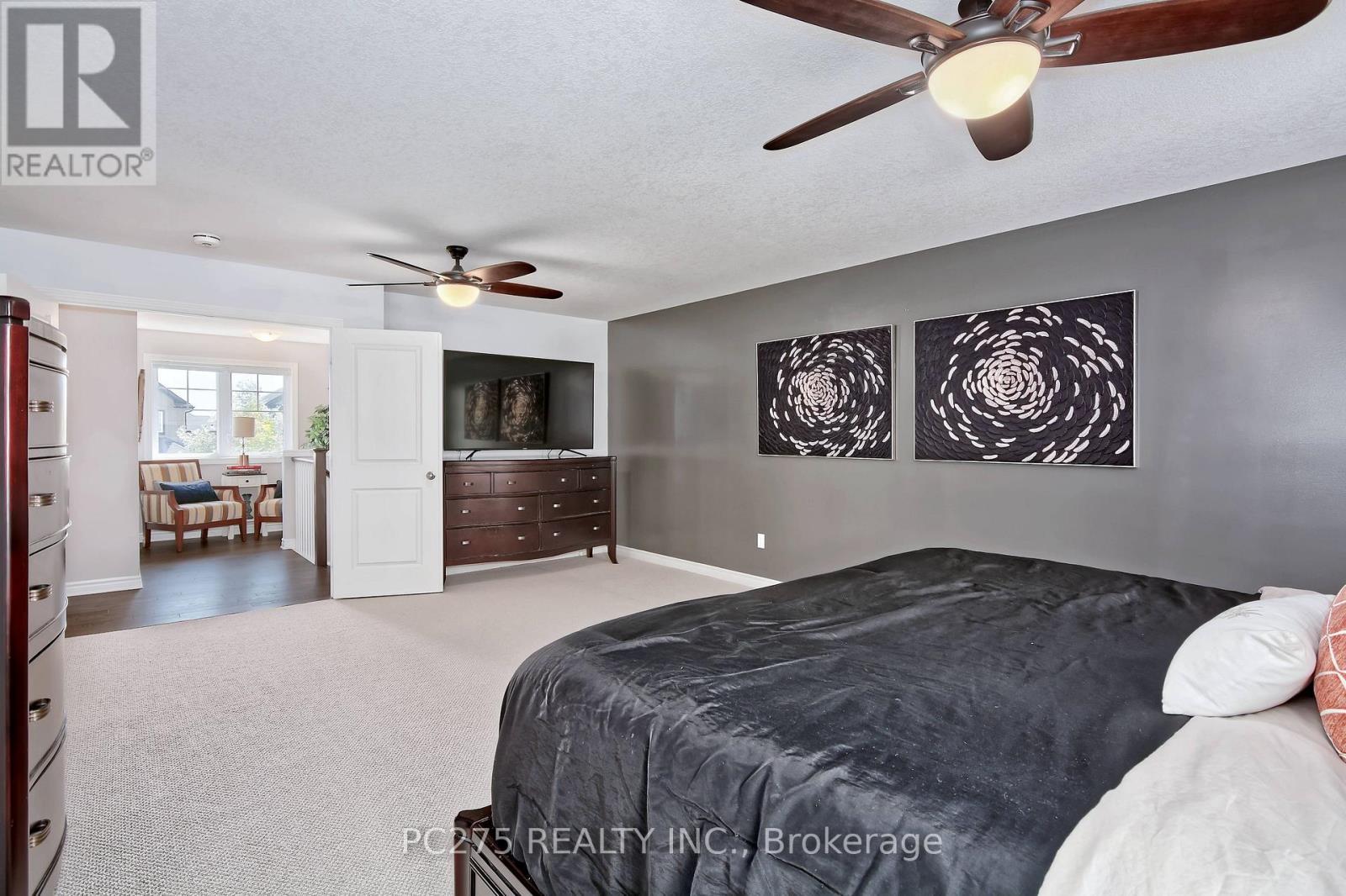 20 Honey Bend, St. Thomas, ON - Indoor Photo Showing Bedroom