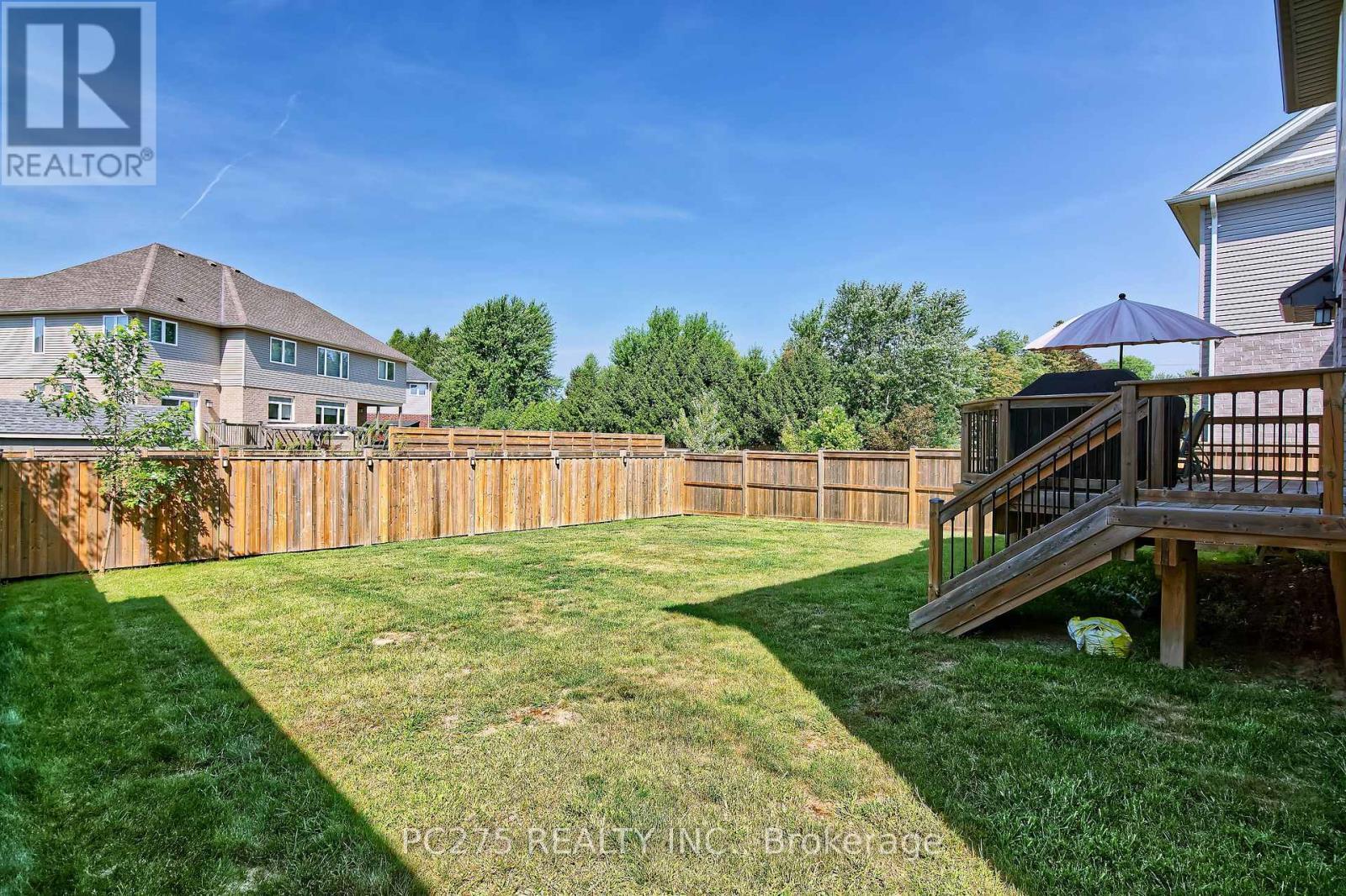 20 Honey Bend, St. Thomas, ON - Outdoor With Backyard