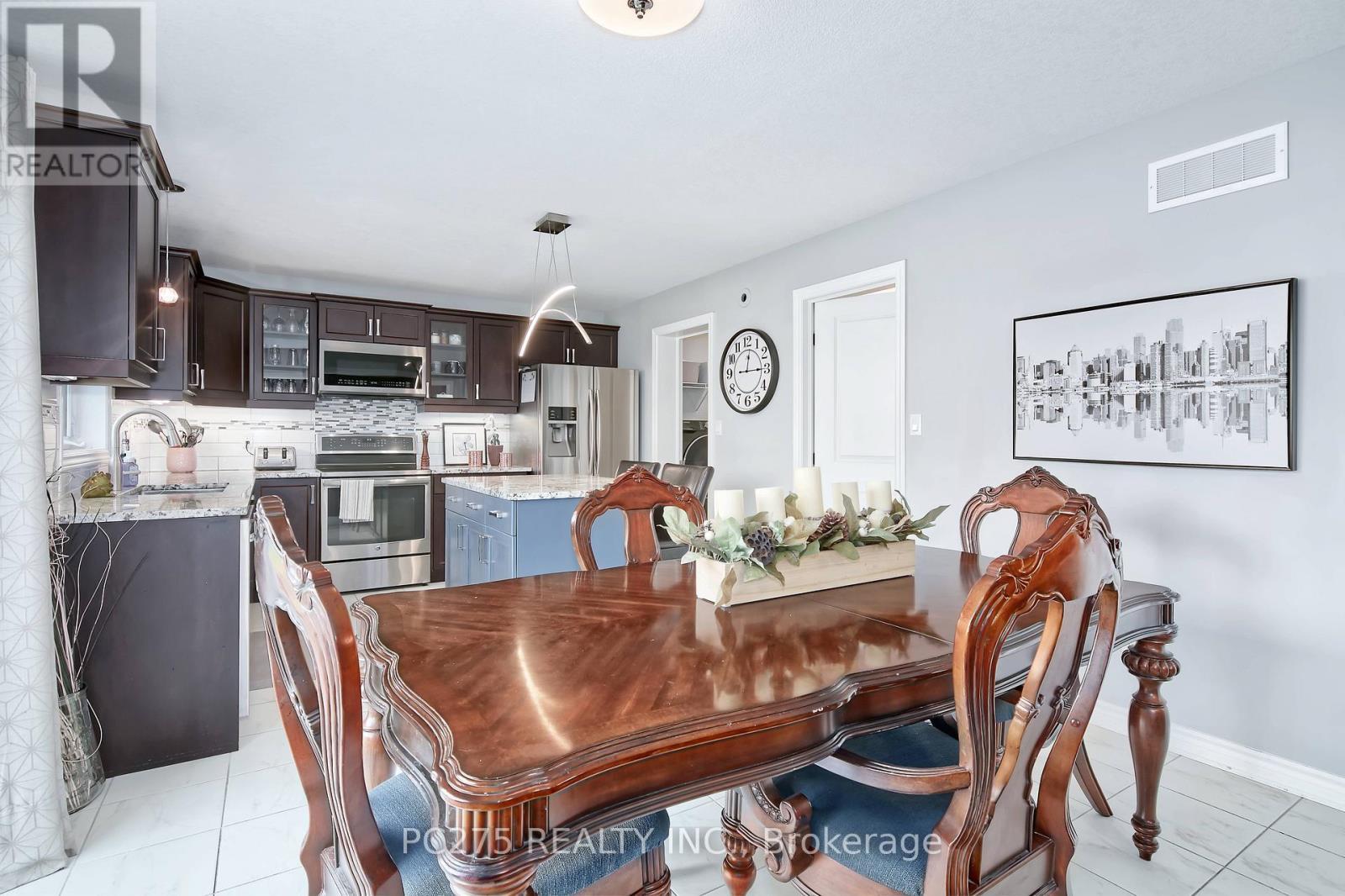 20 Honey Bend, St. Thomas, ON - Indoor Photo Showing Dining Room