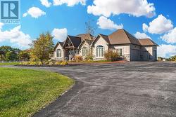 1372 DIVISION ROAD E Severn, ON L3V 0X8