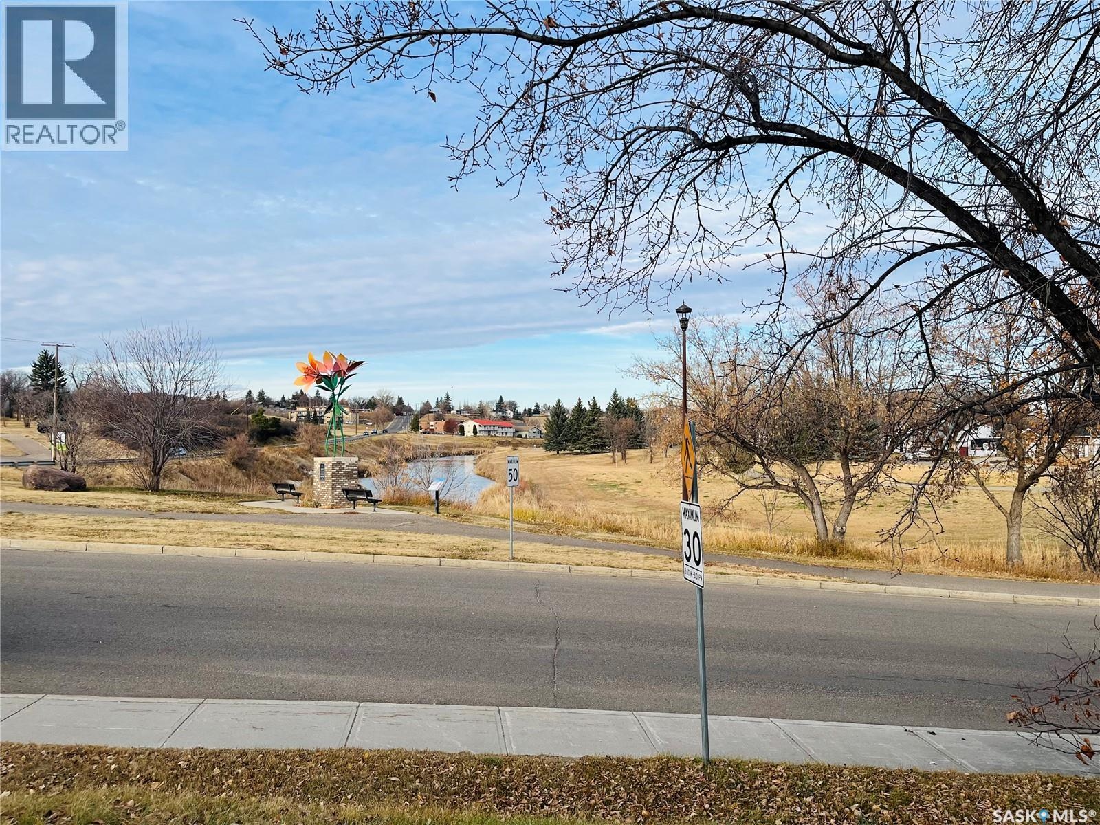 265 6Th Avenue Ne, Swift Current, SK - Outdoor With View