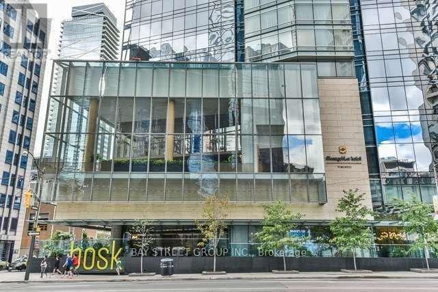 4207 - 180 University Avenue, Toronto, ON - Outdoor