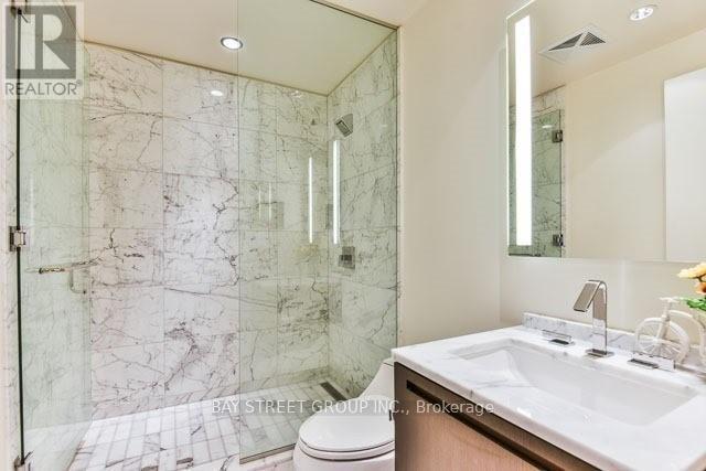 4207 - 180 University Avenue, Toronto, ON - Indoor Photo Showing Bathroom