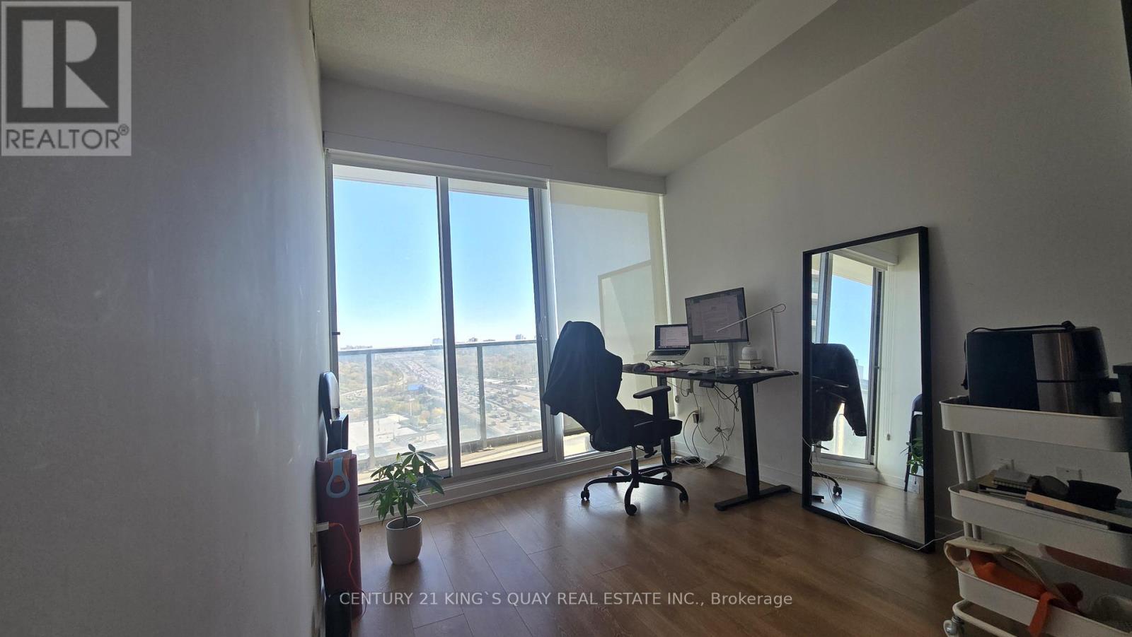 1708 - 115 Mcmahon Drive, Toronto, ON - Indoor