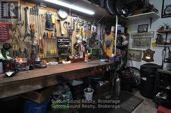 Garage -