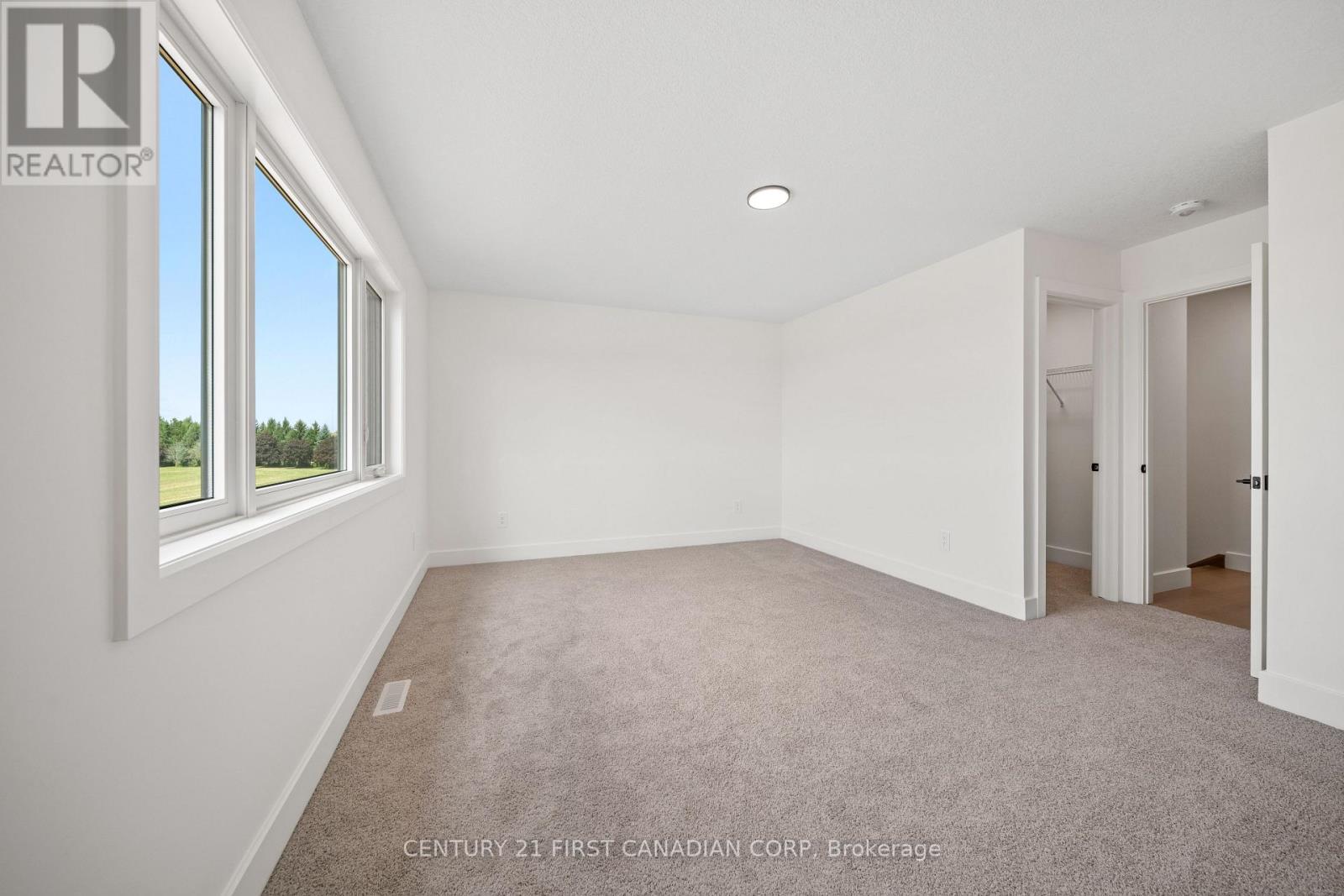 147-43(55) Scotts Drive, Lucan Biddulph (Lucan), ON - Indoor Photo Showing Other Room