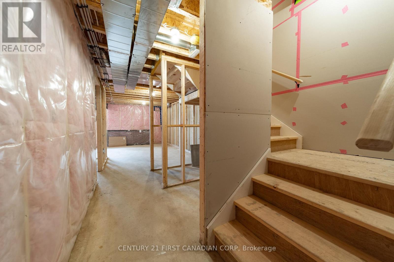 147-43(55) Scotts Drive, Lucan Biddulph (Lucan), ON - Indoor Photo Showing Basement