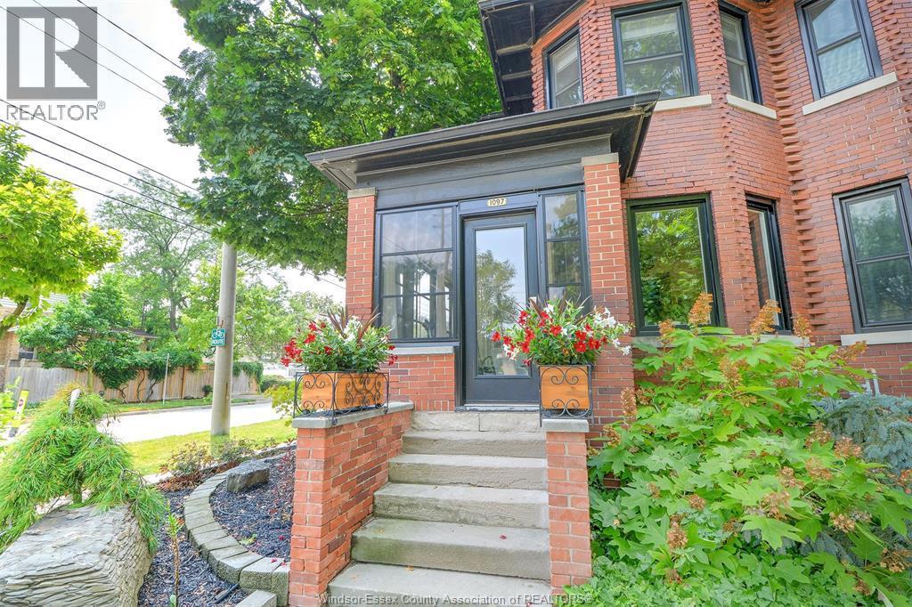 1097 Chilver Road, Windsor, ON - Outdoor