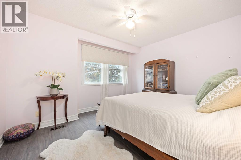 200 St. Clair Boulevard Unit# 30, St Clair, ON - Indoor Photo Showing Bedroom