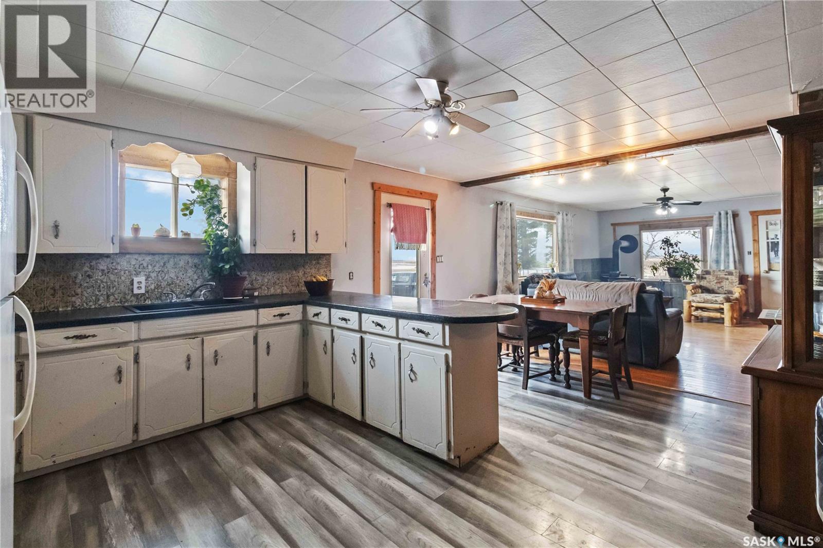 Nw27 -45-6 W 3Rd 40 Highway, Blaine Lake, SK - Indoor Photo Showing Kitchen