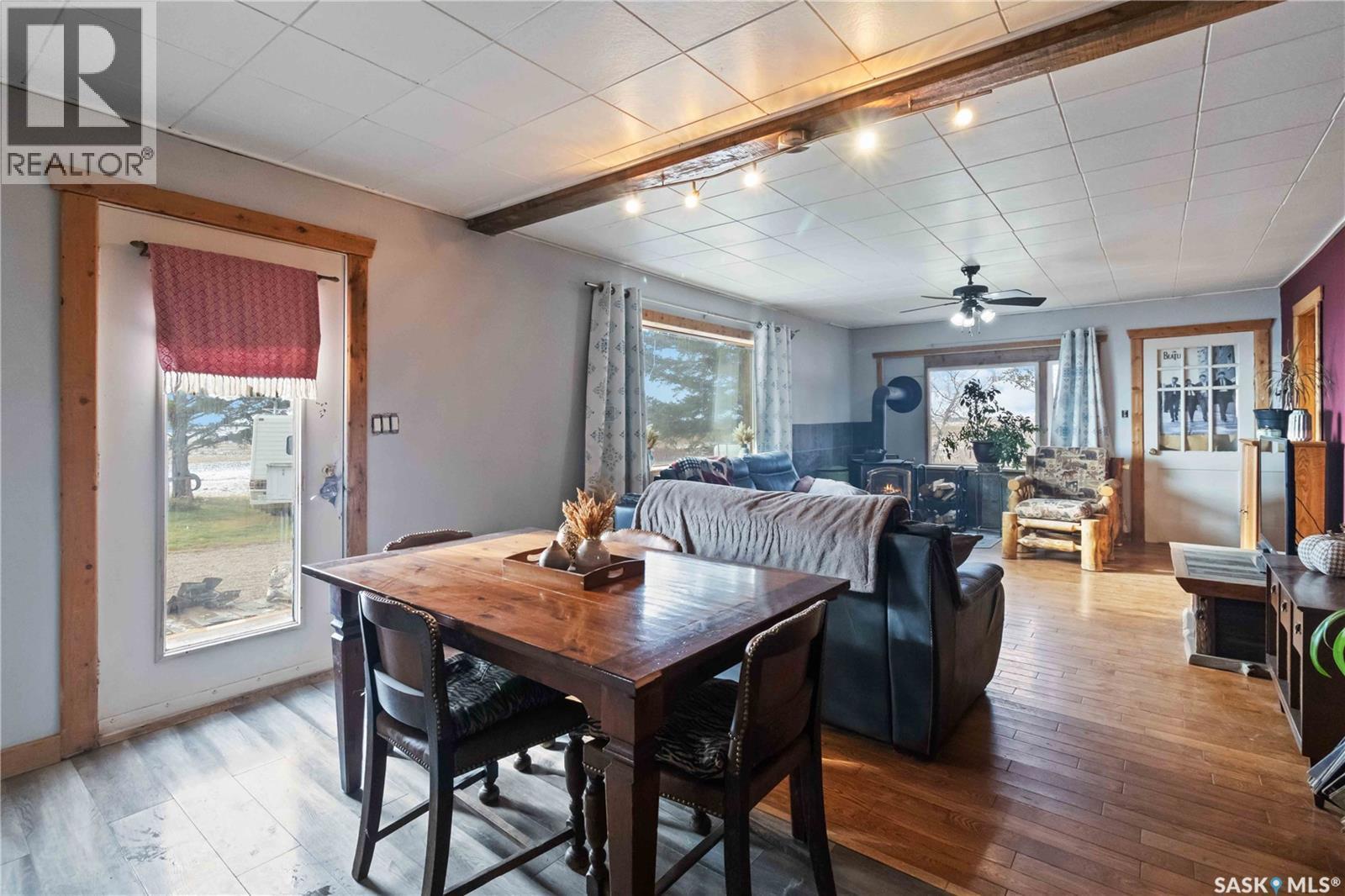 Nw27 -45-6 W 3Rd 40 Highway, Blaine Lake, SK - Indoor