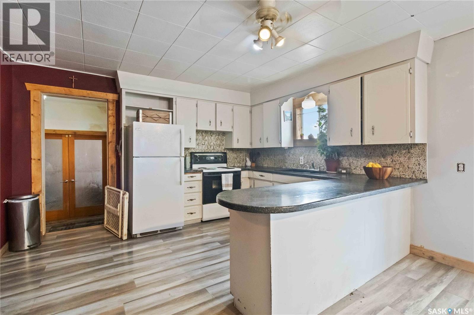Nw27 -45-6 W 3Rd 40 Highway, Blaine Lake, SK - Indoor Photo Showing Kitchen
