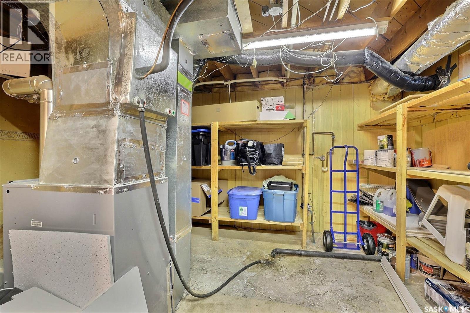 3428 Wascana Street, Regina, SK - Indoor Photo Showing Basement