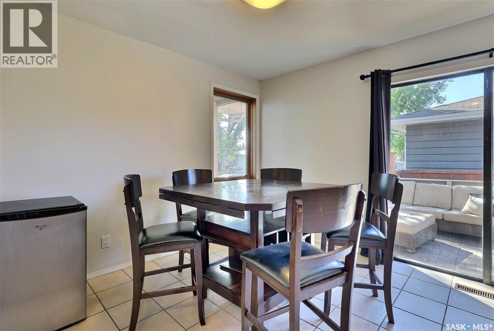 3428 Wascana Street, Regina, SK - Indoor Photo Showing Dining Room