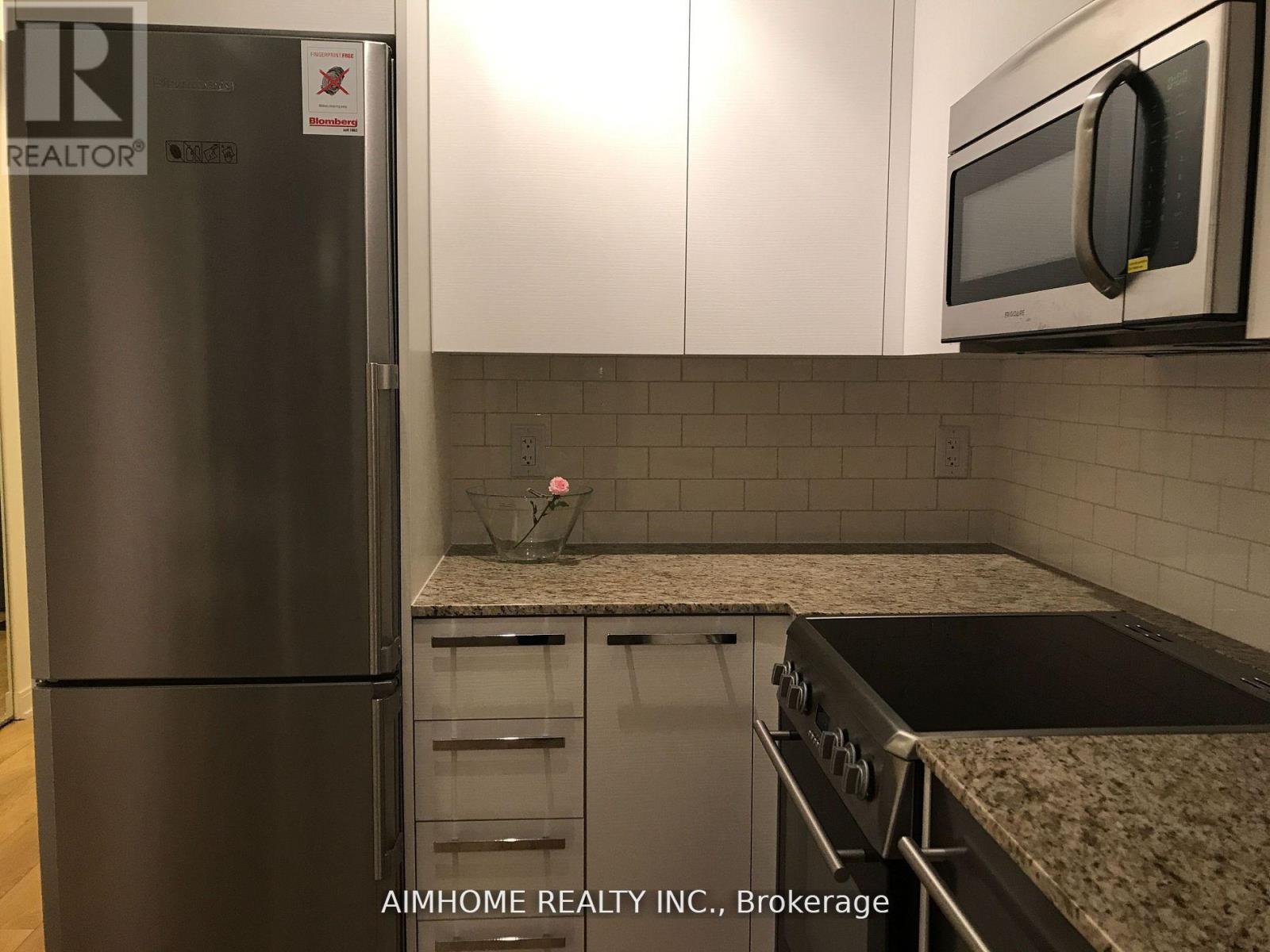 2603 - 42 Charles Street E, Toronto, ON - Indoor Photo Showing Kitchen