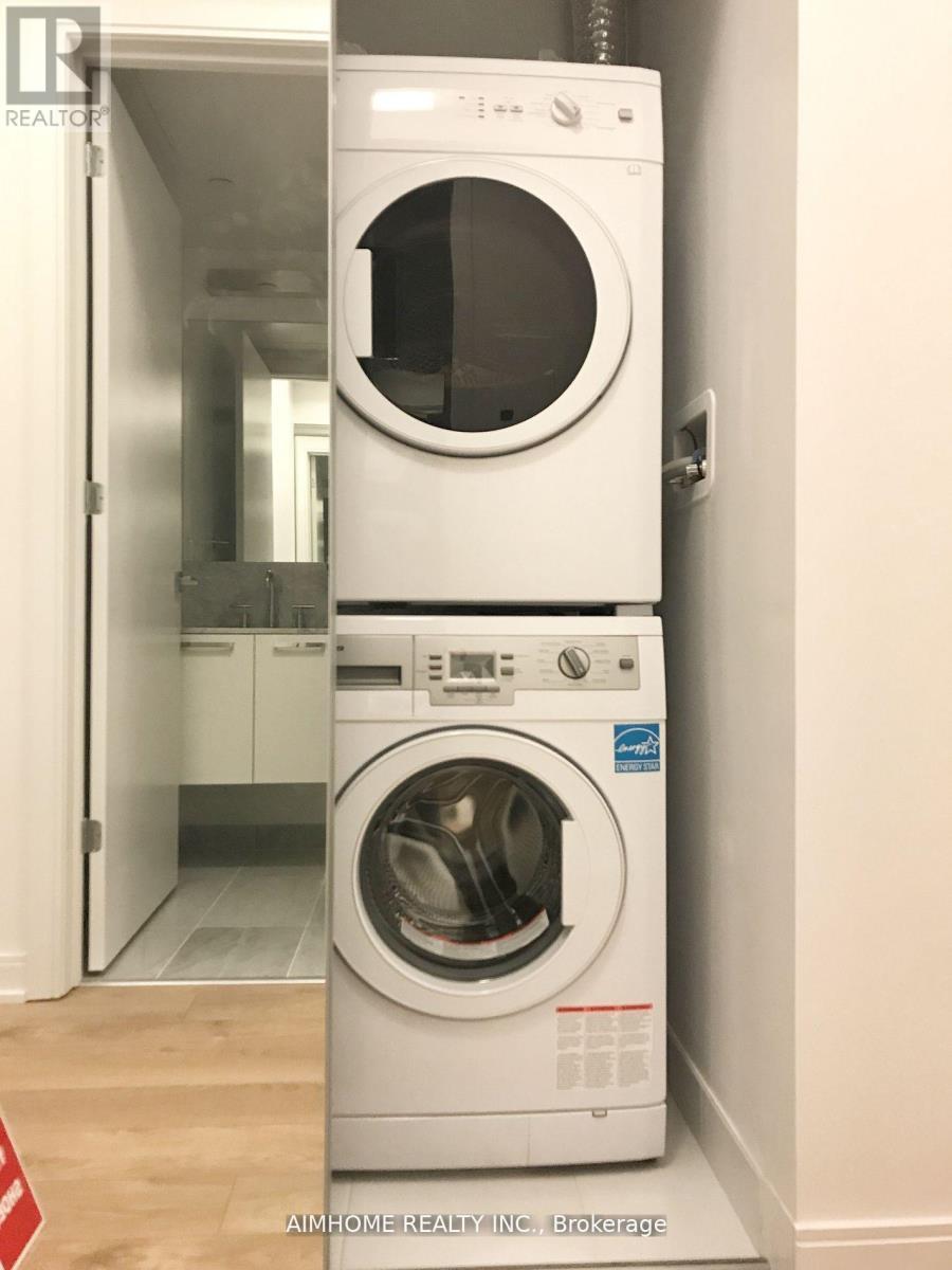 2603 - 42 Charles Street E, Toronto, ON - Indoor Photo Showing Laundry Room