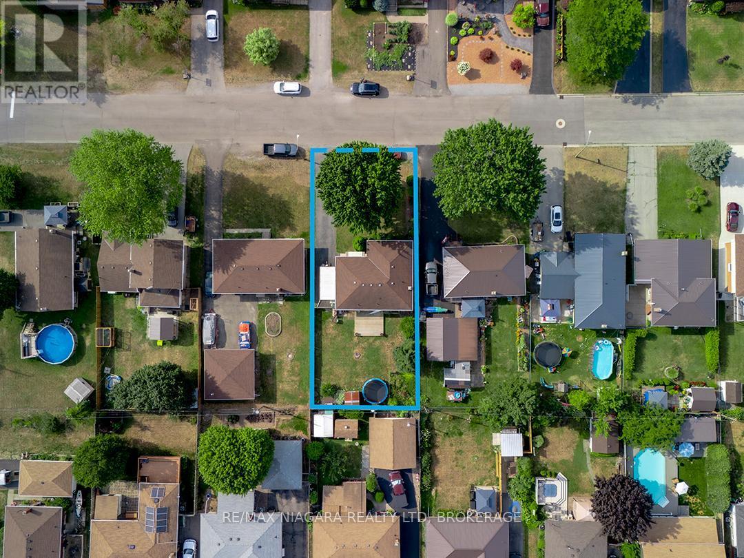 15 Michael Drive S, Port Colborne (Sugarloaf), ON - Outdoor With View