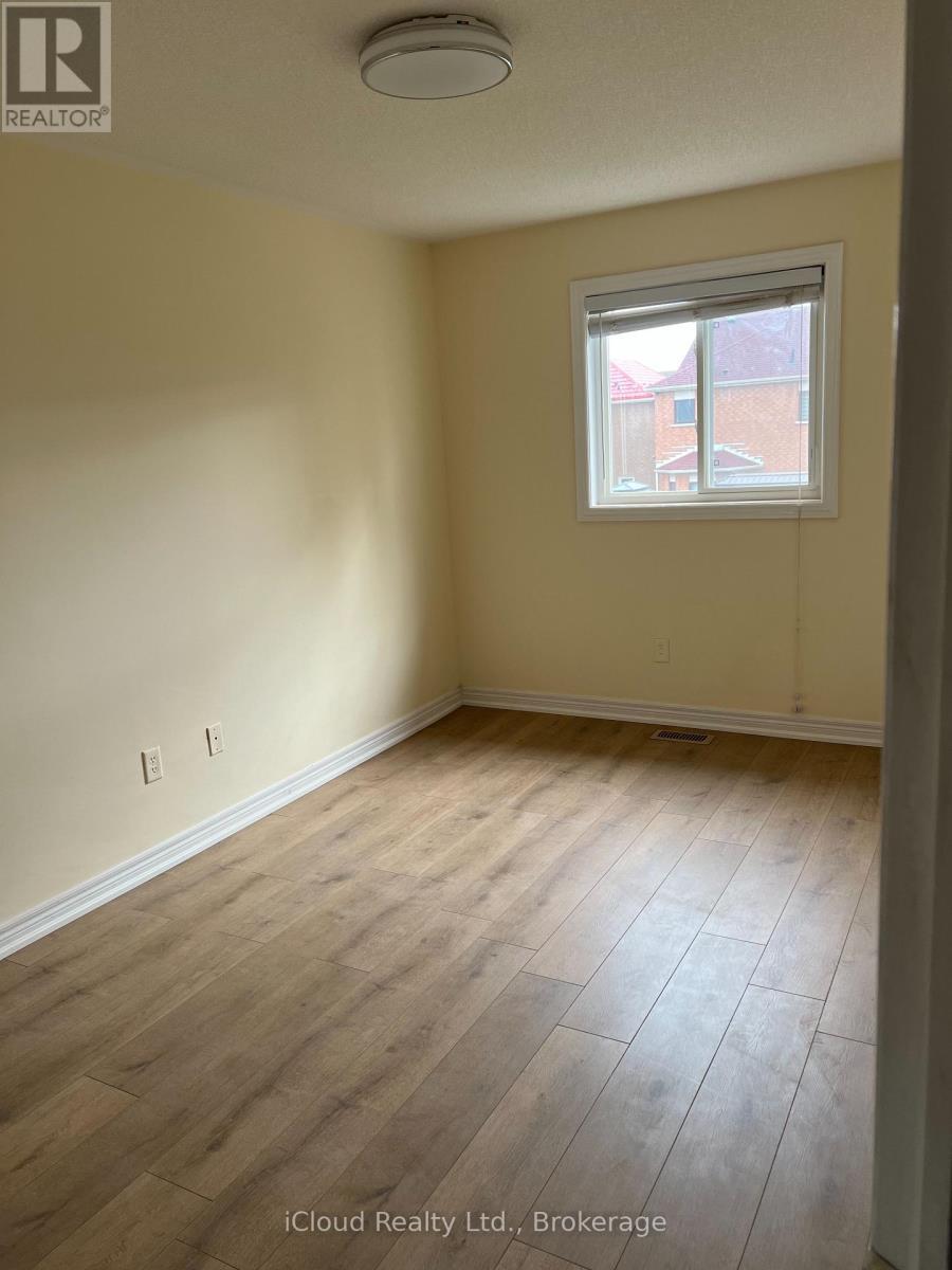 3956 Manatee Way, Mississauga, ON - Indoor Photo Showing Other Room