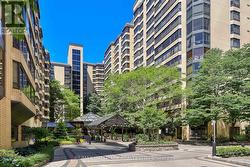 206 - 211 ST PATRICK STREET Toronto, ON M5T 2Y9