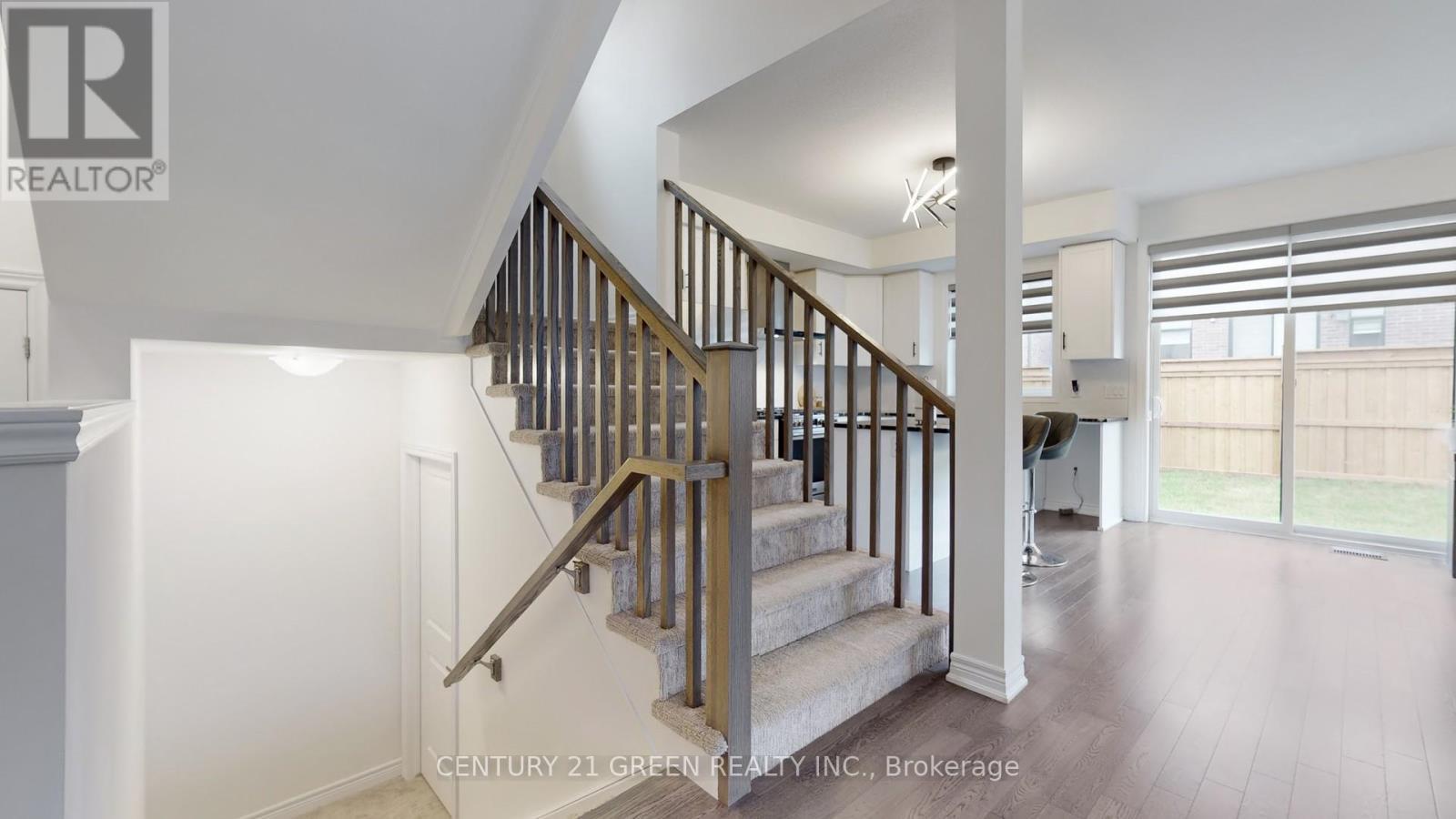 175 Blackbird Way, Hamilton, ON - Indoor Photo Showing Other Room