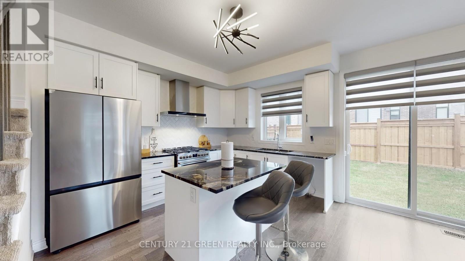 175 Blackbird Way, Hamilton, ON - Indoor Photo Showing Kitchen