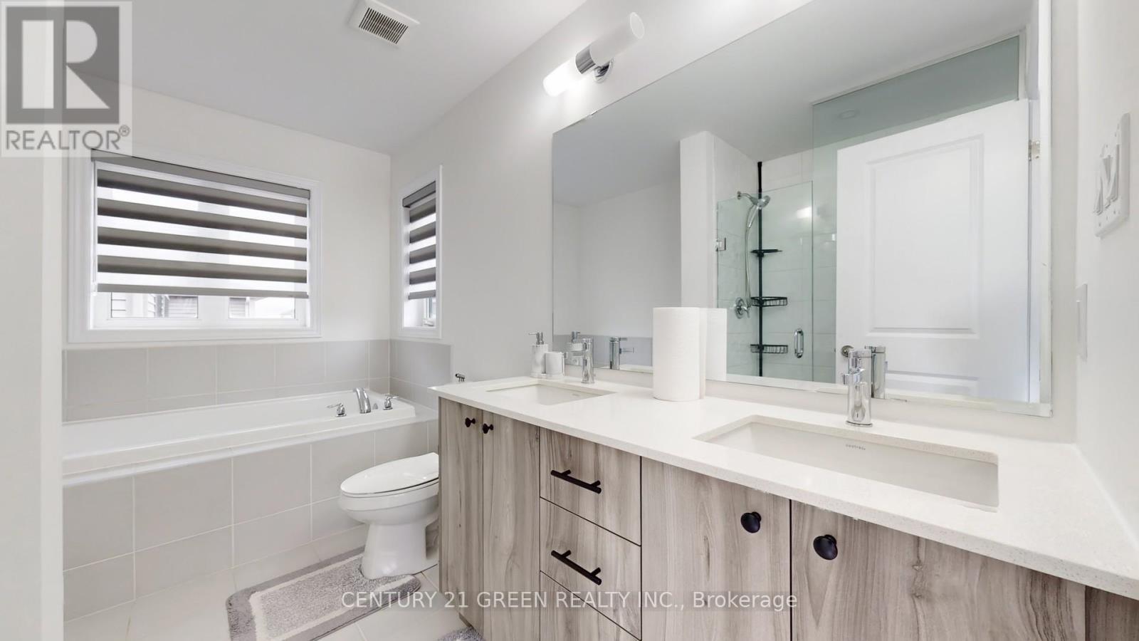 175 Blackbird Way, Hamilton, ON - Indoor Photo Showing Bathroom